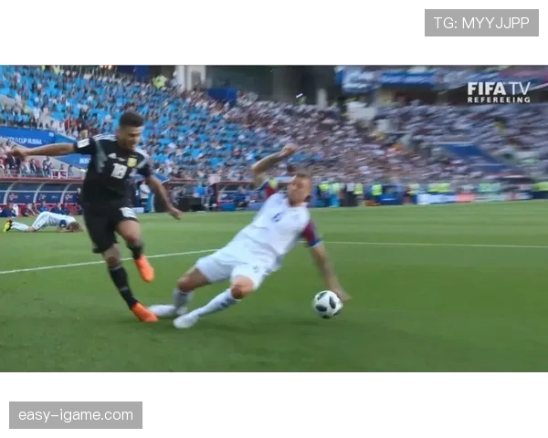 裁判犯规是否存在规则漏洞? 足球判罚中裁判权威解析 裁判犯规是否存在规则漏洞? 足球判罚中裁判权威解析